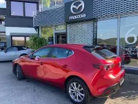 Gebraucht Mazda 3 Selection 122 PS (89 kW) 2019 Magmarot Limousine