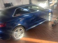 Gebraucht Audi A3 Ambiente 179 PS (131 kW) 2014 Blau Kleinwagen