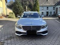Gebraucht Mercedes E220 194 PS (142 kW) 2017 Silber Kombi