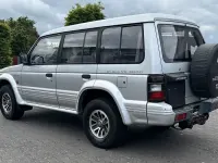 Gebraucht Mitsubishi Pajero 150 PS (110 kW) 1992 Silber SUV