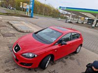 Usata Seat Leon 105 CV (77 kW) 2011 Rosso Utilitaria