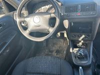 Second-hand VW Golf IV 75 CP (55 kW) 2003 Negru Berlinǎ