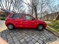 Second-hand Mazda 2 75 CP (55 kW) 2006 Roșu Hatchback