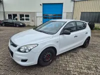 Gebraucht Hyundai i30 Edition+ 109 PS (80 kW) 2009 Weiß Limousine