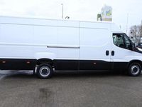 Gebraucht Iveco Daily 155 PS (114 kW) 2024 Weiß ic 194 Limousine
