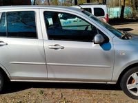 Gebraucht Mazda 2 Independence 75 PS (55 kW) 2007 Silber Kleinwagen