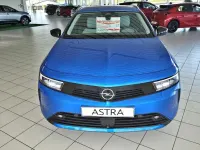 Gebraucht Opel Astra 131 PS (96 kW) 2023 Blau Kleinwagen