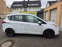Używany Ford B-MAX Trend 101 KM (74 kW) 2014 Biały Minivan