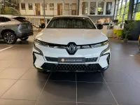 Gebraucht Renault Megane E-Tech Techno 160 kW (218 PS) 2022 Weiß Limousine