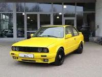 Gebraucht BMW 325 192 PS (141 kW) 1988 Gelb Limousine