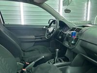 Gebraucht VW Polo 75 PS (55 kW) 2002 Schwarz Kleinwagen
