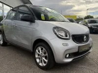 Używany Smart ForFour Passion 90 KM (66 kW) 2018 Czarny Hatchback