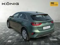 Neu Kia Ceed Vision 140 PS (102 kW) 2025 Experience grün metallic Kleinwagen