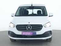 Gebraucht Mercedes T180 131 PS (96 kW) 2024 Arktikweiss Van / Kleinbus