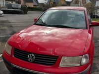 Gebraucht VW Passat 100 PS (73 kW) 1998 Rot Limousine