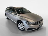 Gebraucht VW Passat Basis 150 PS (110 kW) 2023 Silber Kombi