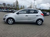 Gebraucht Hyundai i20 Edition 86 PS (63 kW) 2014 Silber Kleinwagen