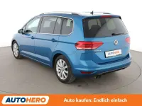 Gebraucht VW Touran Highline 150 PS (110 kW) 2017 Blau Van / Kleinbus