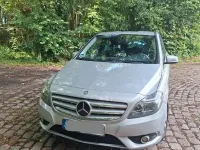 Gebraucht Mercedes B180 109 PS (80 kW) 2013 Silber Kleinwagen