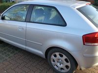 Gebraucht Audi A3 Attraction 139 PS (102 kW) 2003 Silber metallic Limousine