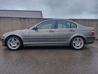 Second-hand BMW 330 204 CP (150 kW) 2004 Andere farben Berlinǎ