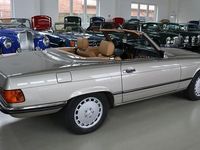 Gebraucht Mercedes 560 230 PS (169 kW) 1988 Silber Cabrio