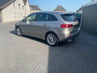 Gebraucht Mercedes B220 190 PS (139 kW) 2020 Grau Van / Kleinbus