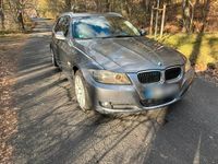 Gebraucht BMW 325 218 PS (160 kW) 2010 Grau Kombi