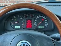 Gebraucht VW Passat Highline 193 PS (141 kW) 2002 Silber Limousine