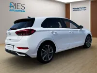 Gebraucht Hyundai i30 Advantage 101 PS (74 kW) 2025 Atlas white Limousine