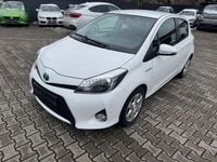 Gebraucht Toyota Yaris Hybrid Life 75 PS (55 kW) 2014 Weiß Kleinwagen