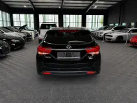 Gebraucht Hyundai i40 Premium 141 PS (103 kW) 2017 Schwarz Limousine