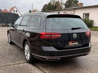 Gebraucht VW Passat Highline 190 PS (139 kW) 2017 Deep black perleffekt Kombi
