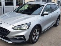 Gebraucht Ford Focus Active X 150 PS (110 kW) 2022 Silber Limousine