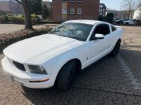 Gebraucht Ford Mustang 210 PS (154 kW) 2006 Weiß Coupé