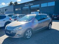 Gebraucht Renault Mégane III Dynamique 106 PS (77 kW) 2010 Gold Limousine