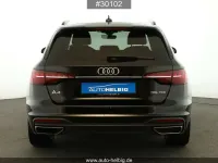 Gebraucht Audi A4 Basis 163 PS (119 kW) 2022 Schwarz Kombi