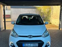 Gebraucht Hyundai i10 71 PS (52 kW) 2015 Weiß Kleinwagen