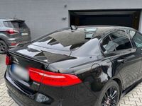 gebraucht Jaguar XE 20d 180PS AWD R-Sport Automatik R-Sport