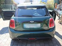 Gebraucht Mini Cooper Coupé 136 PS (100 kW) 2017 Grün Coupé