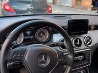 Gebraucht Mercedes CLA200 156 PS (114 kW) 2013 Violet Limousine