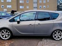 Second-hand Opel Meriva 100 CP (73 kW) 2012 Maro Monovolum
