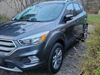 Usata Ford Kuga 120 CV (88 kW) 2017 Grigio SUV
