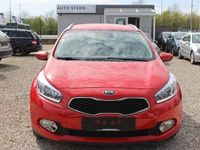 Gebraucht Kia Ceed 135 PS (99 kW) 2014 Rot Kleinwagen