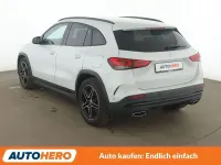 Gebraucht Mercedes GLA200 AMG line 163 PS (119 kW) 2023 Weiß SUV