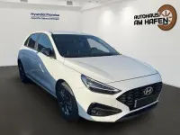 Gebraucht Hyundai i30 Advantage 101 PS (74 kW) 2024 Atlas white / sol Coupé
