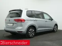 Gebraucht VW Touran Move 122 PS (89 kW) 2024 Silber Van / Kleinbus