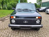 Gebraucht Lada Taiga 83 PS (61 kW) 2017 Grün SUV