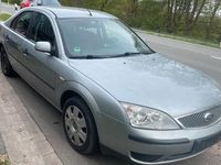 Gebraucht Ford Mondeo 116 PS (85 kW) 2004 Grau Limousine