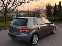 Gebraucht VW Golf VI Team 105 PS (77 kW) 2010 Grau Kleinwagen